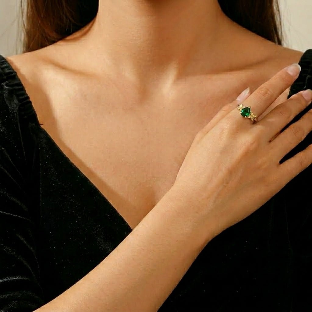 Bague Ailes Précieuses avec Émeraude en Argent 925 - Biloria