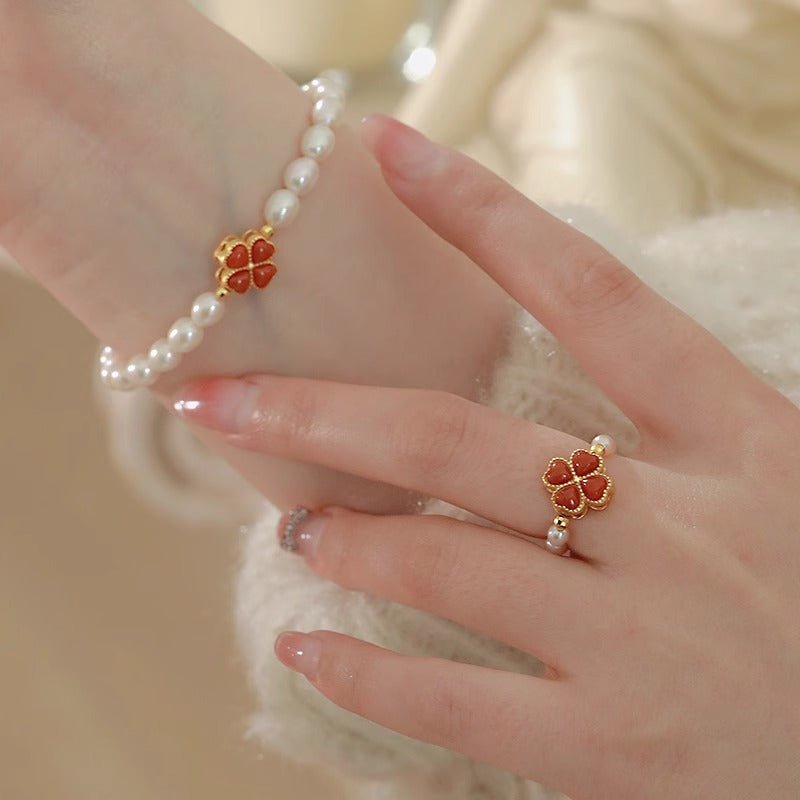 Bague ajustable perle et agate rouge trèfle chance - Biloria