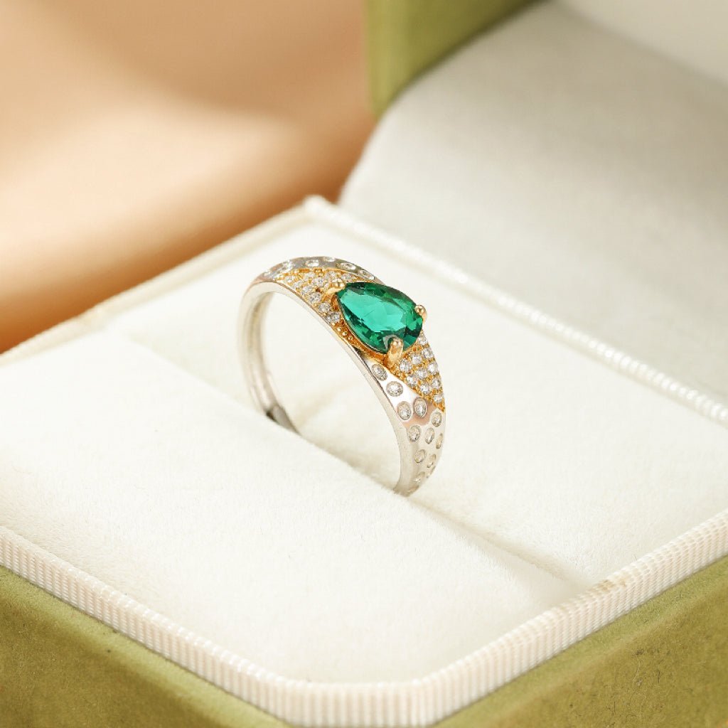 Bague Émeraude en Argent 925 – Harmonie et Élégance Féminine - Biloria