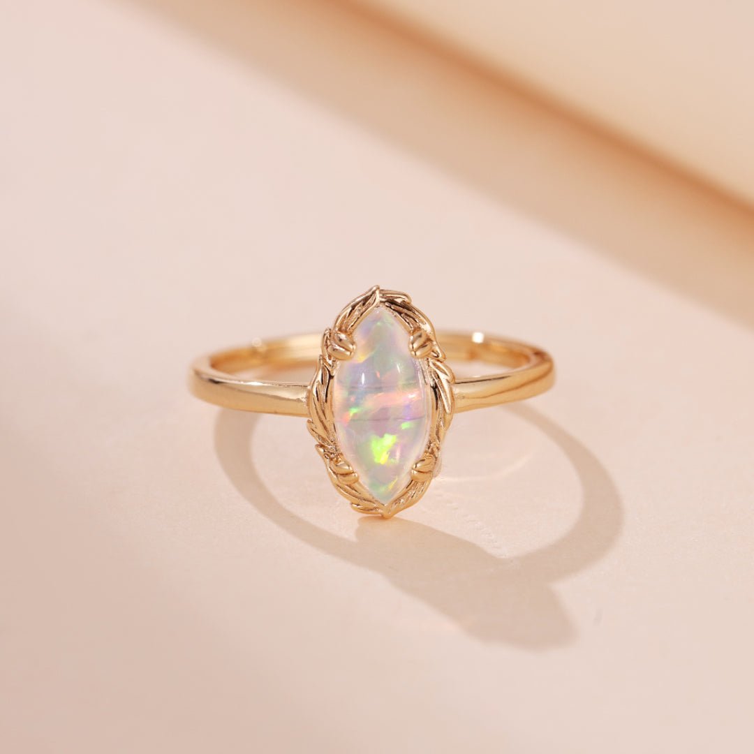Bague Opale Ajustable - Argent Plaqué Or, Bijou Spirituel - Biloria