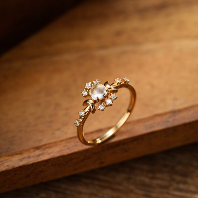Bague Pierre de Lune avec Zircons - Argent Plaqué Or Ajustable - Biloria