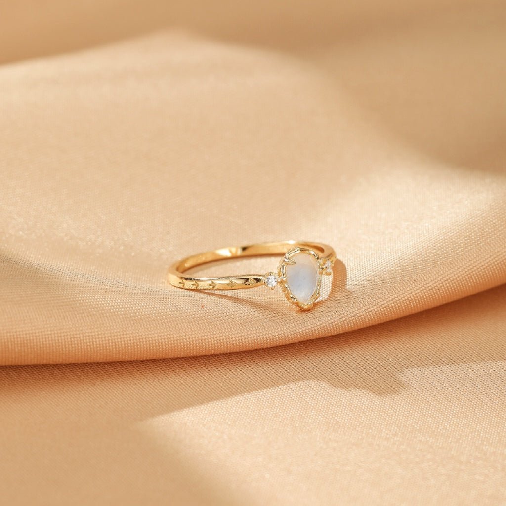 Bague Pierre de Lune en Argent Plaqué Or - Biloria