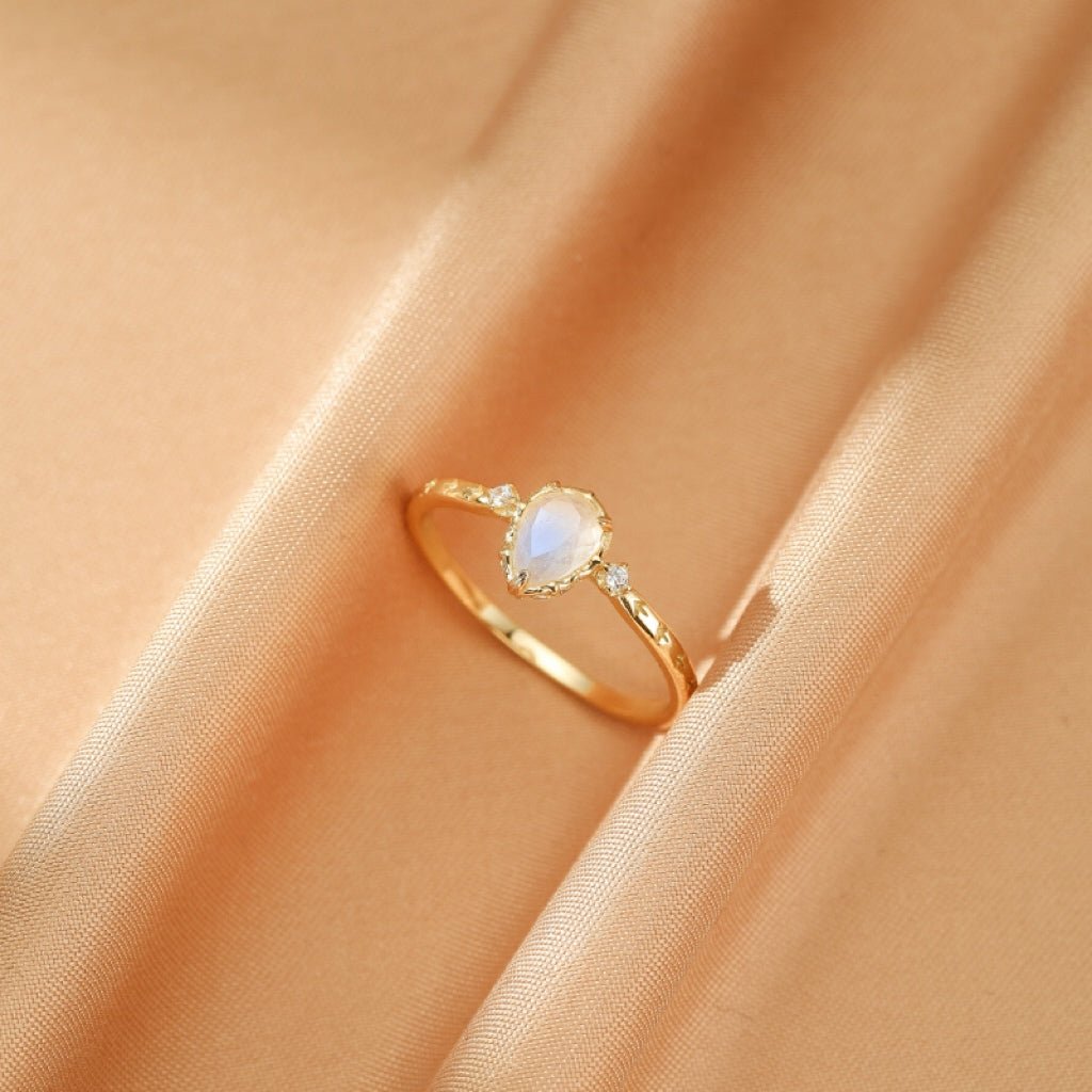 Bague Pierre de Lune en Argent Plaqué Or - Biloria