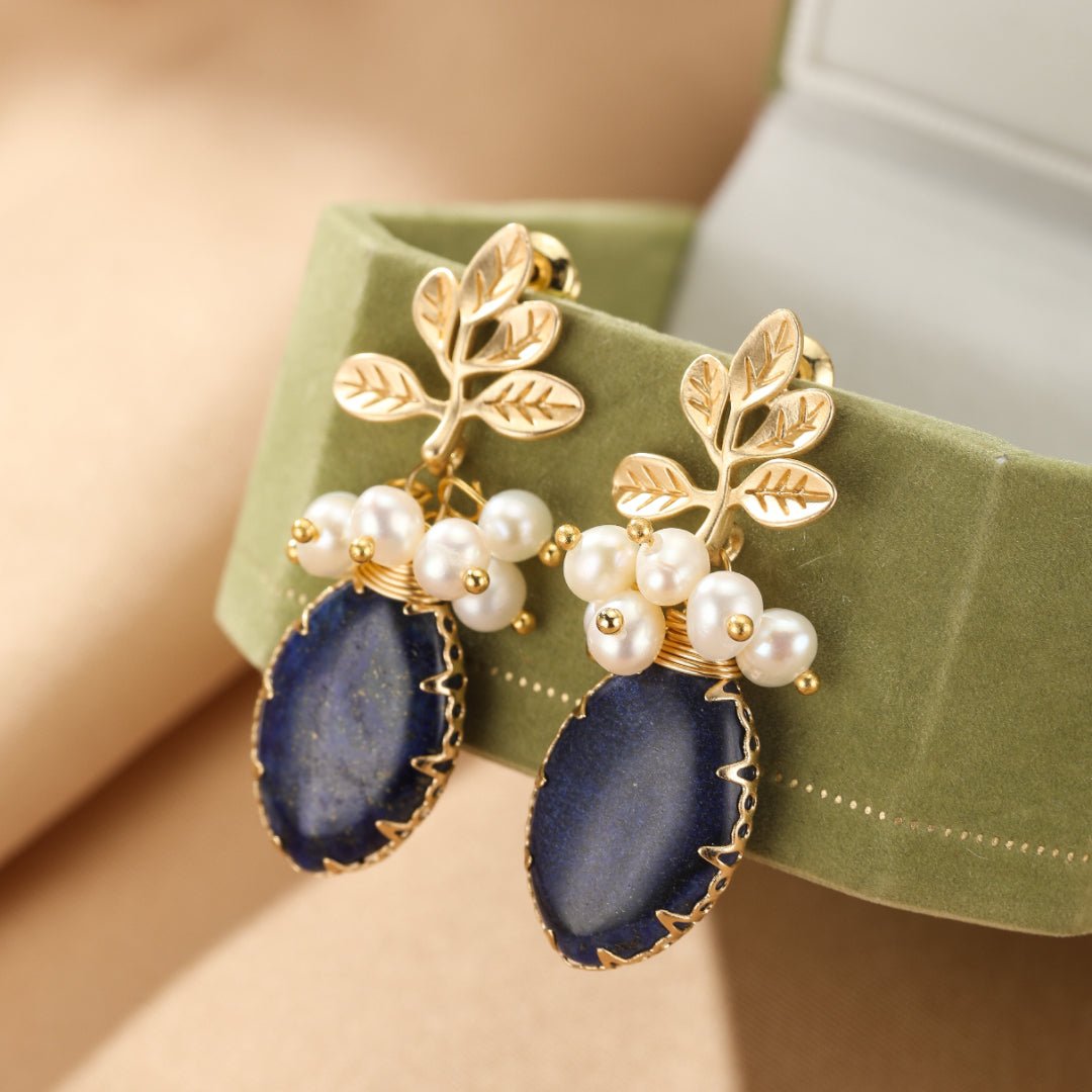 Boucles d'Oreilles Lapis Lazuli Perle Fleur Sérénité Argent Plaqué Or - Biloria