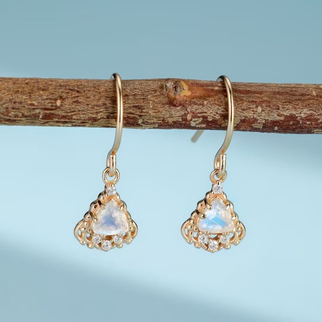 Boucles d'Oreilles Pierre de Lune Féérie Royale Argent Plaqué Or - Biloria