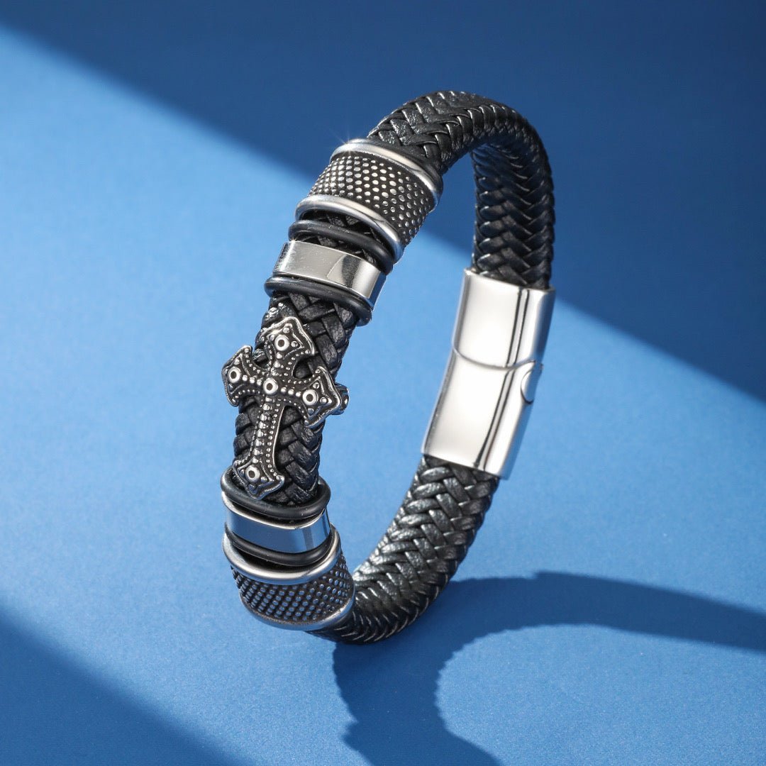 Bracelet Homme Cuir et Acier Croix Gothique Foi Paisible - Biloria