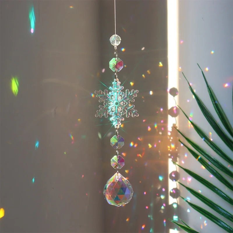 Capteur de Soleil en Cristal K9 – Flocon Enneigé, Art Déco Spirituel - Biloria