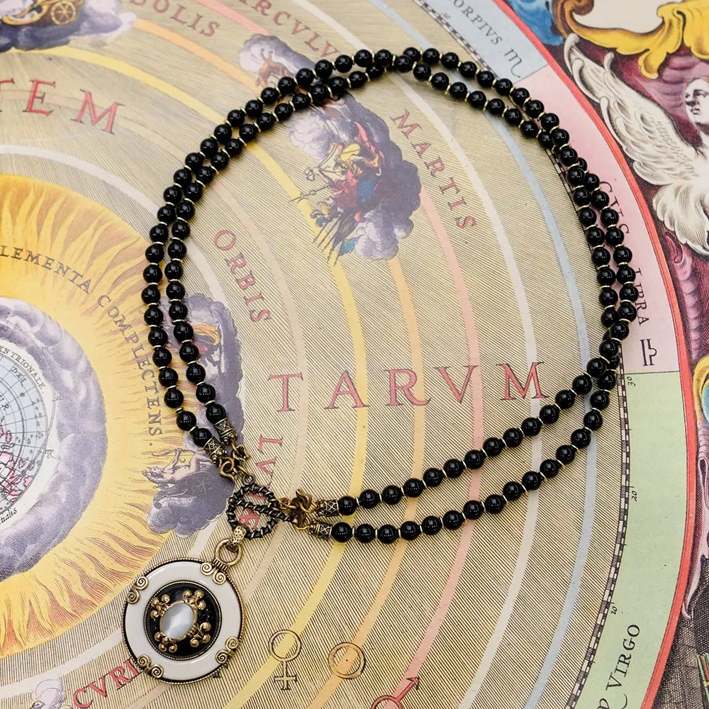 Collier Agate Noire Fleur de Lys Protection - Biloria
