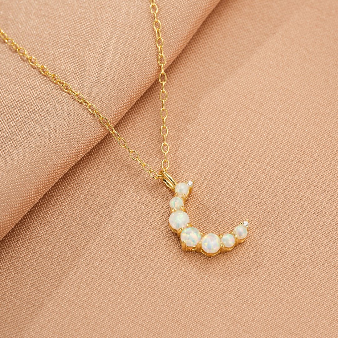 Collier Croissant de Lune Opale Argent Plaqué Or - Biloria