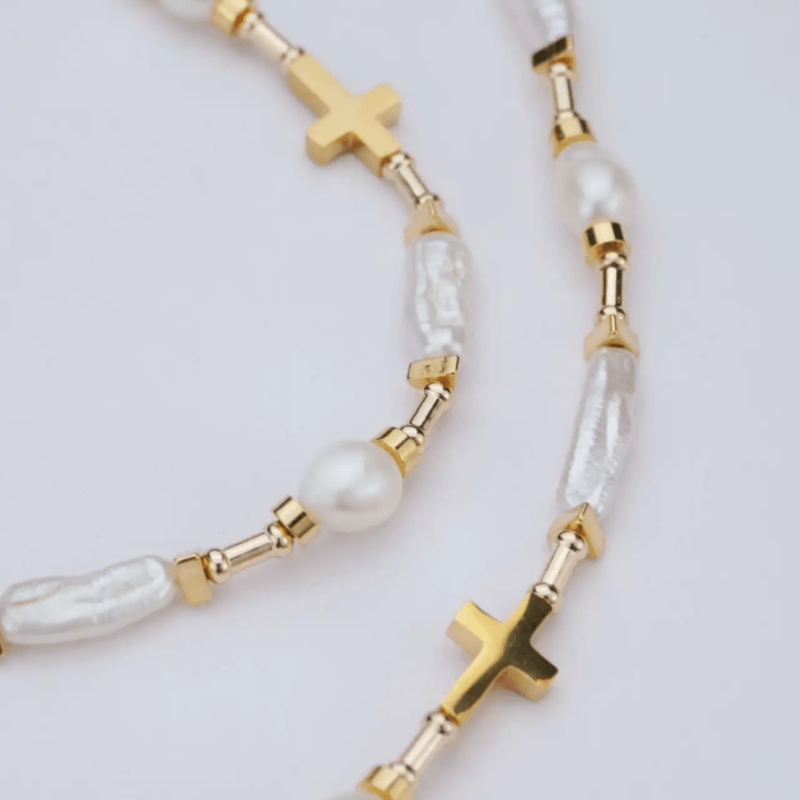 Collier Homme Perle et Croix Dorée Plaqué Or 49 cm - Biloria