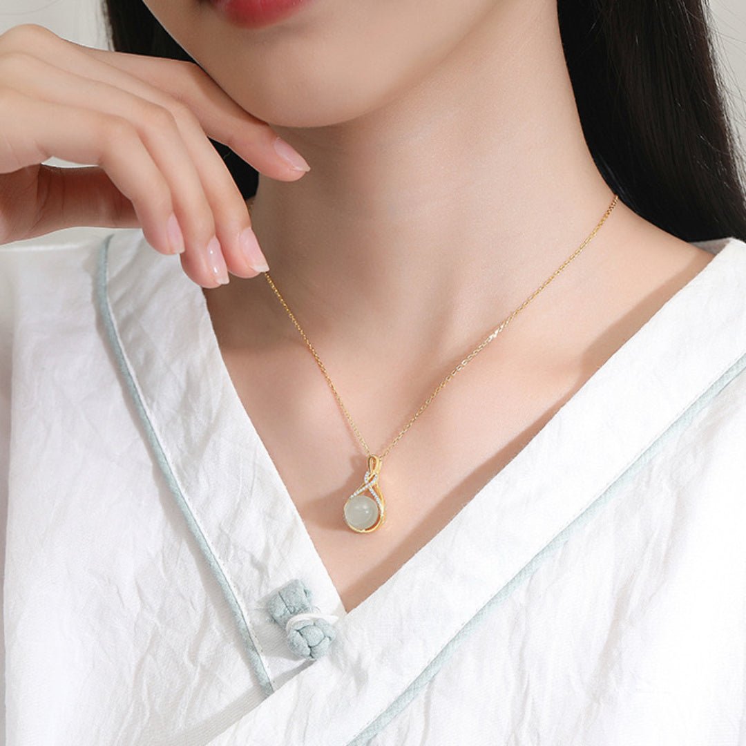 Collier Jade et symbole Infini en Argent plaqué Or - Biloria