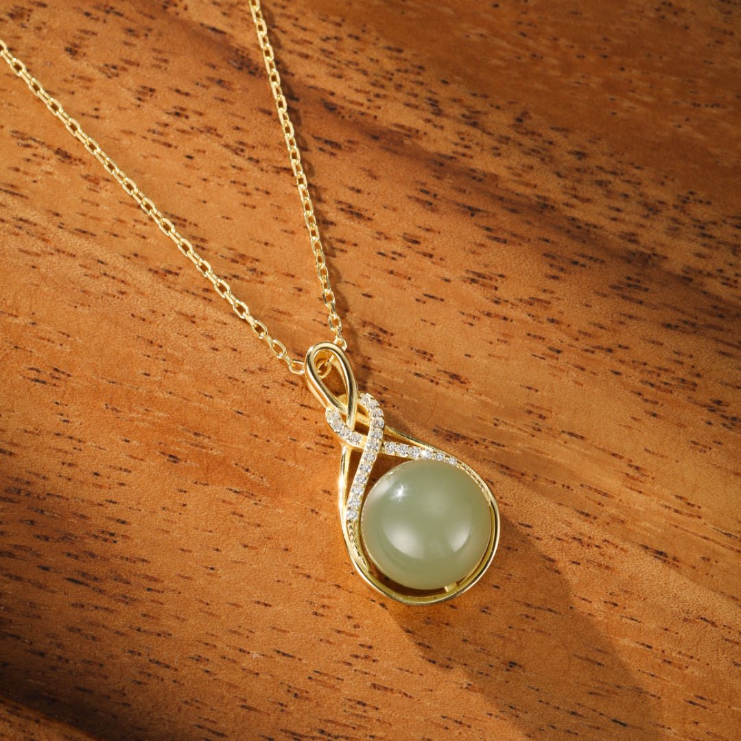Collier Jade et symbole Infini en Argent plaqué Or - Biloria