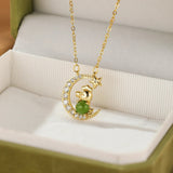 Collier Jade Néphrite Cheval Coq Lune Porte-Bonheur - Biloria