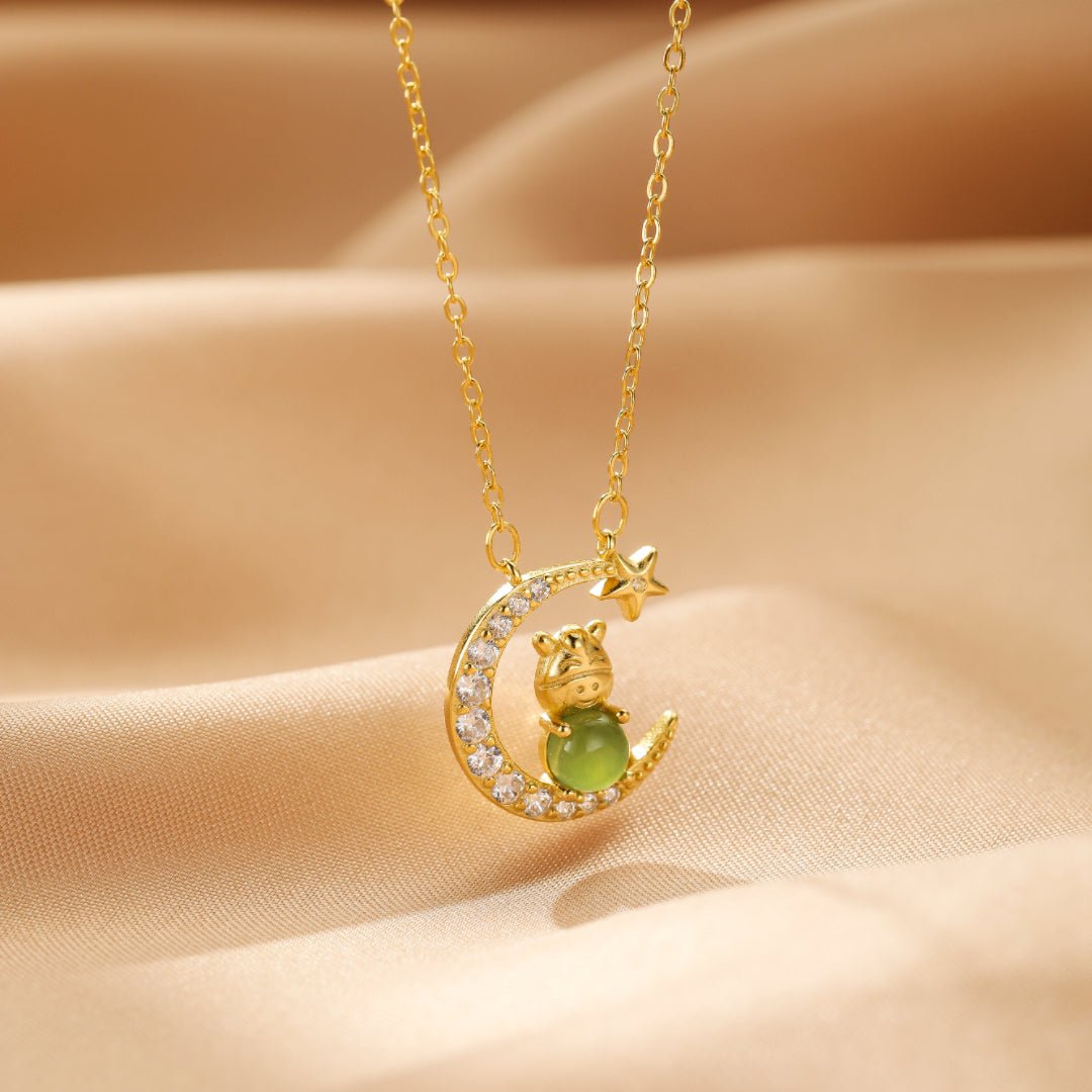 Collier Jade Néphrite Cheval Coq Lune Porte-Bonheur - Biloria