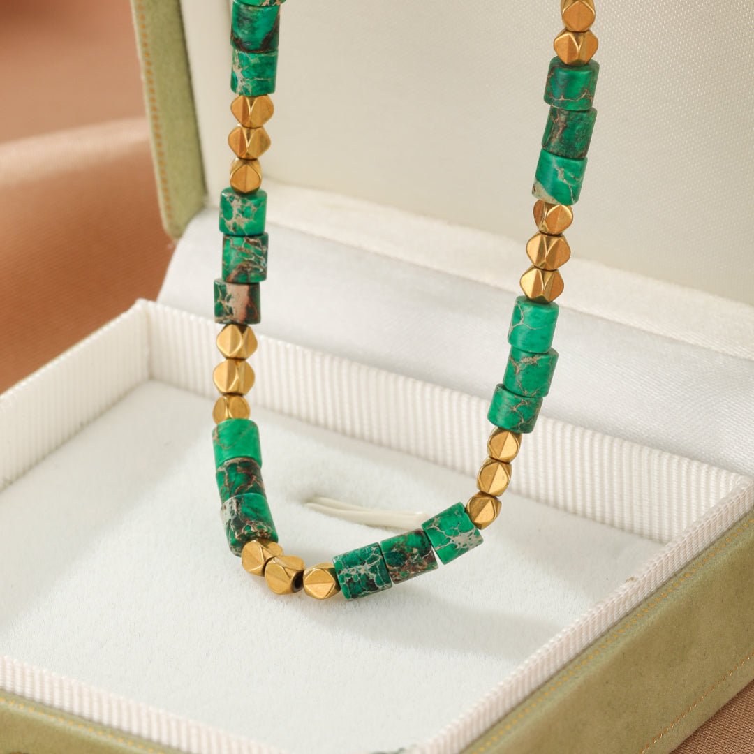 Collier Jaspe Vert Rouge – Bijou Déco Ethnique - Biloria