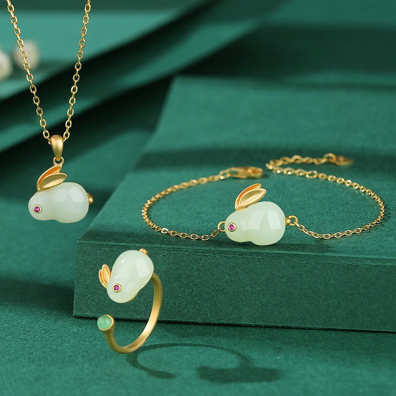 Collier Lapin en Jade et Argent Plaqué Or – Symbole de Sagesse - Biloria