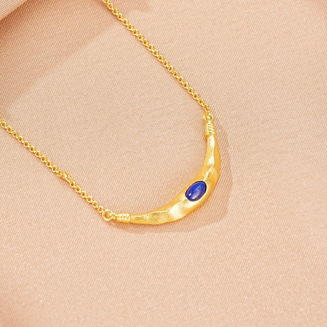Collier Lune en Argent Plaqué Or avec Lapis Lazuli - Biloria