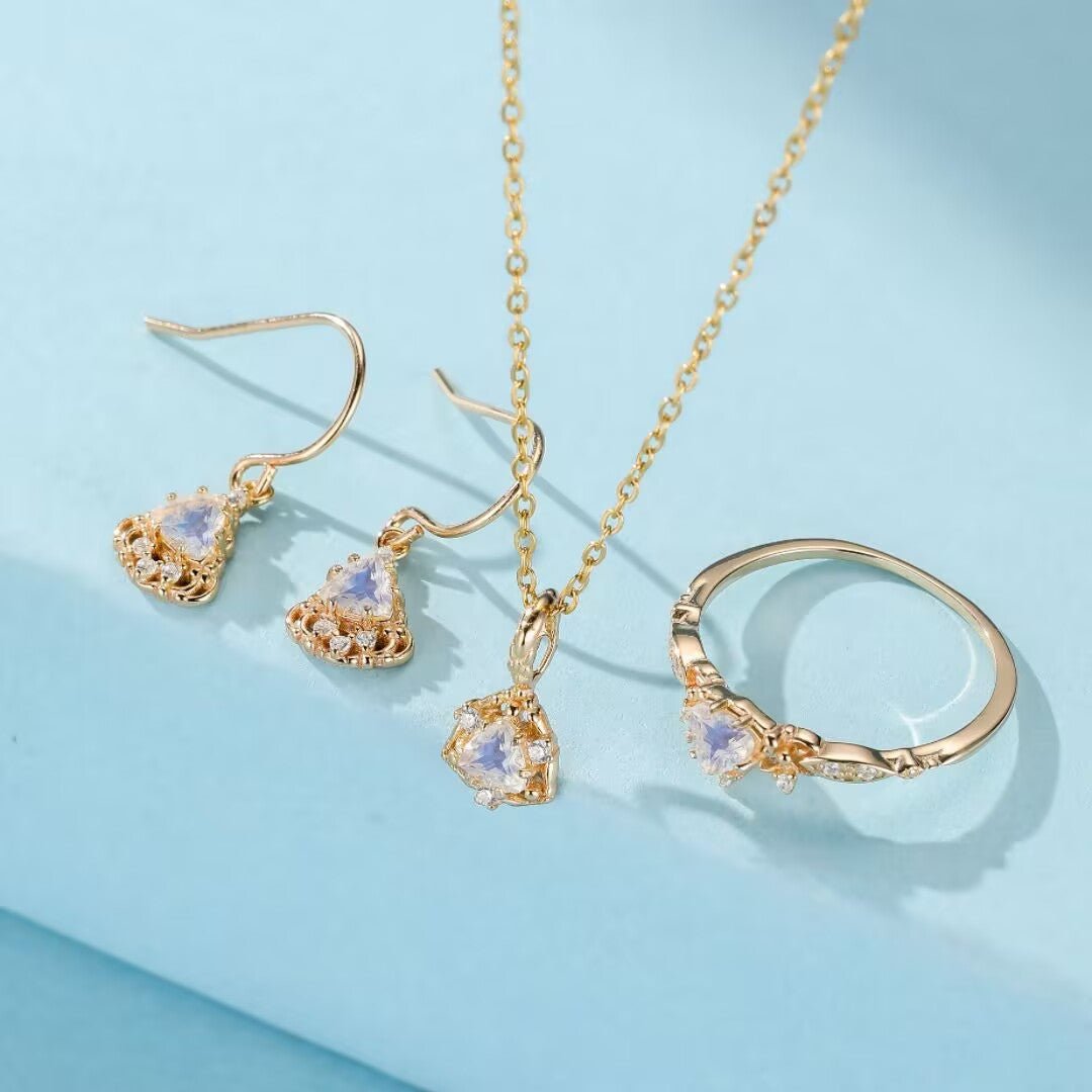 Collier Pierre de Lune Argent Plaqué Or – Bijou Féérique Artisanal - Biloria