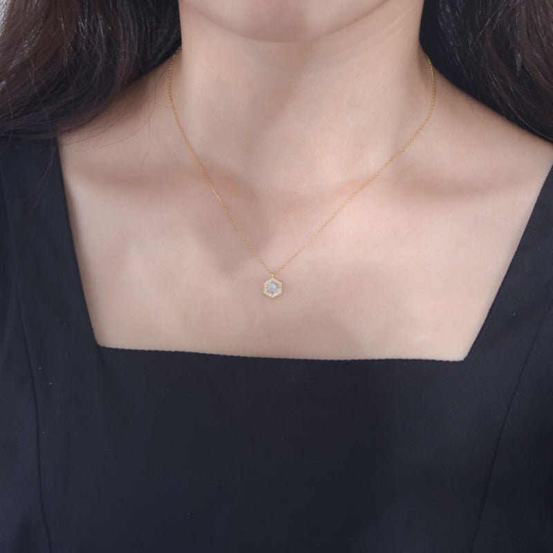 Collier Pierre de Lune Hexagone, Argent Plaqué Or - Biloria