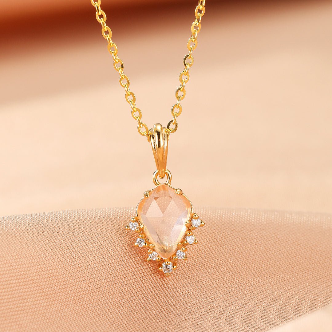 Collier Quartz Rose Goutte Étoilée avec Zircons Argent Plaqué Or 9K - Biloria