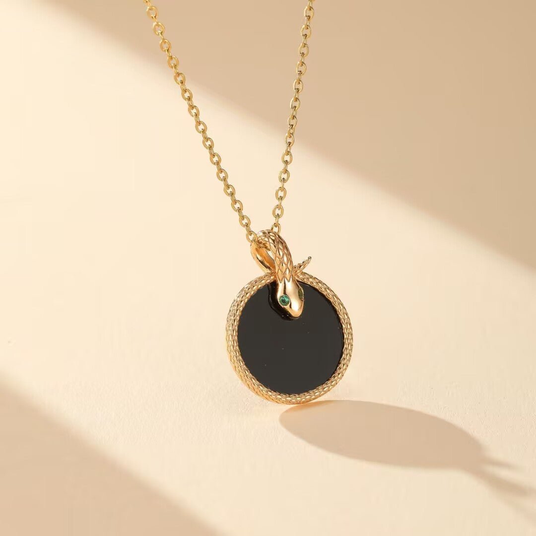 Collier Serpent Onyx Zircon Argent Plaqué Or - Biloria