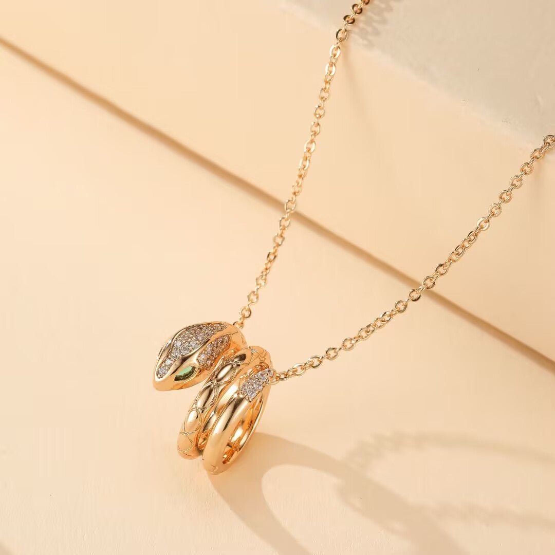 Collier Serpent Zircons pour une Énergie Protectrice - Biloria