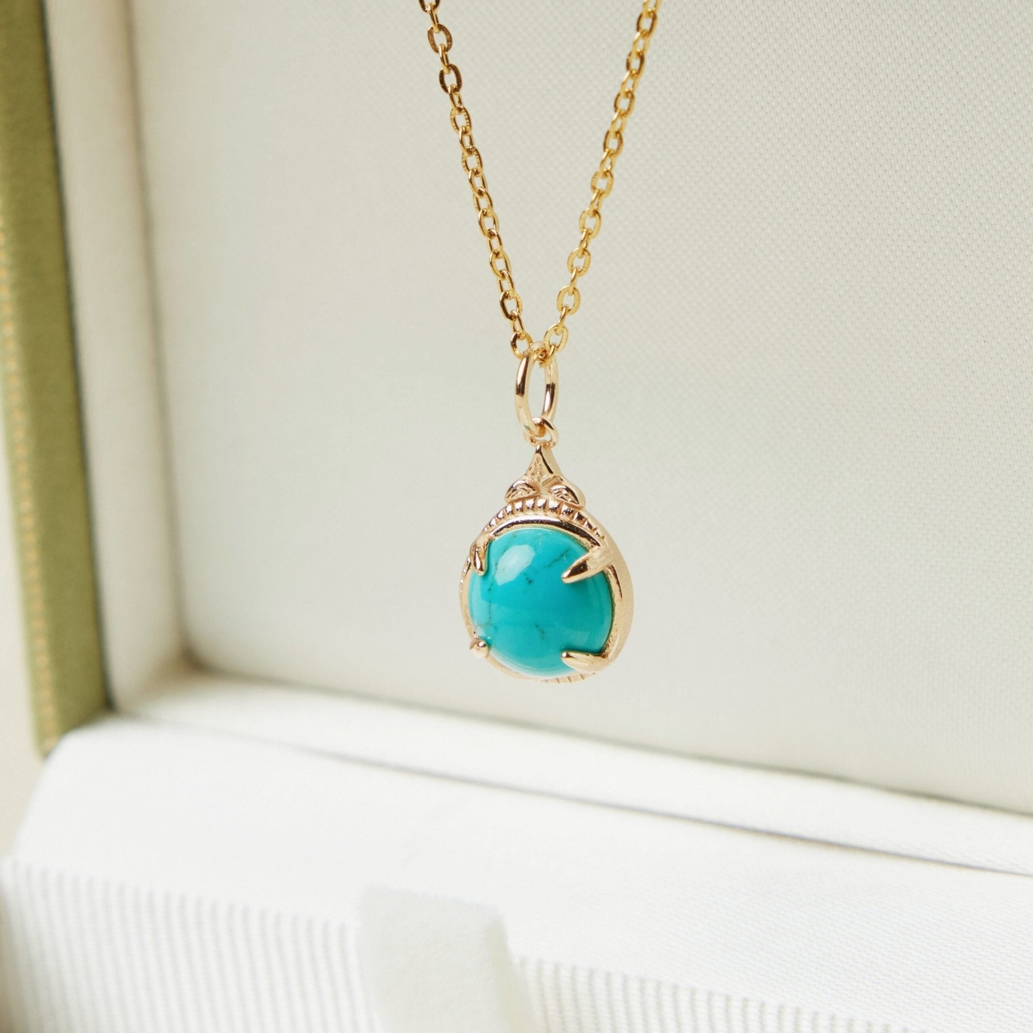 Collier Turquoise Ovale Argent Plaqué Or – Apaisant - Biloria