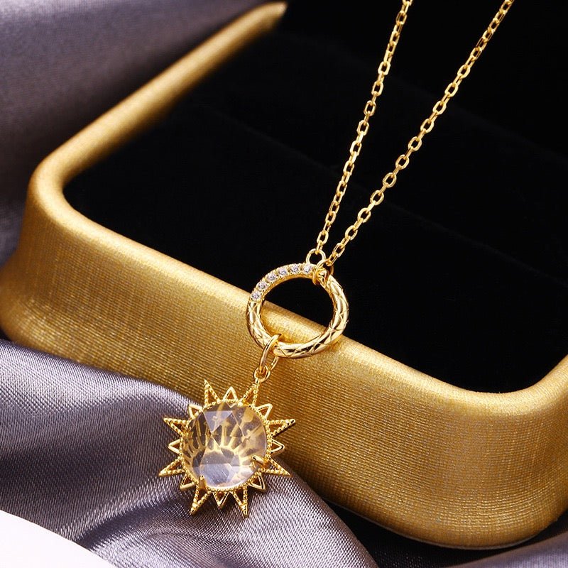 Collier Zircon Argent Plaqué Or pour une Lumière Éternelle - Biloria