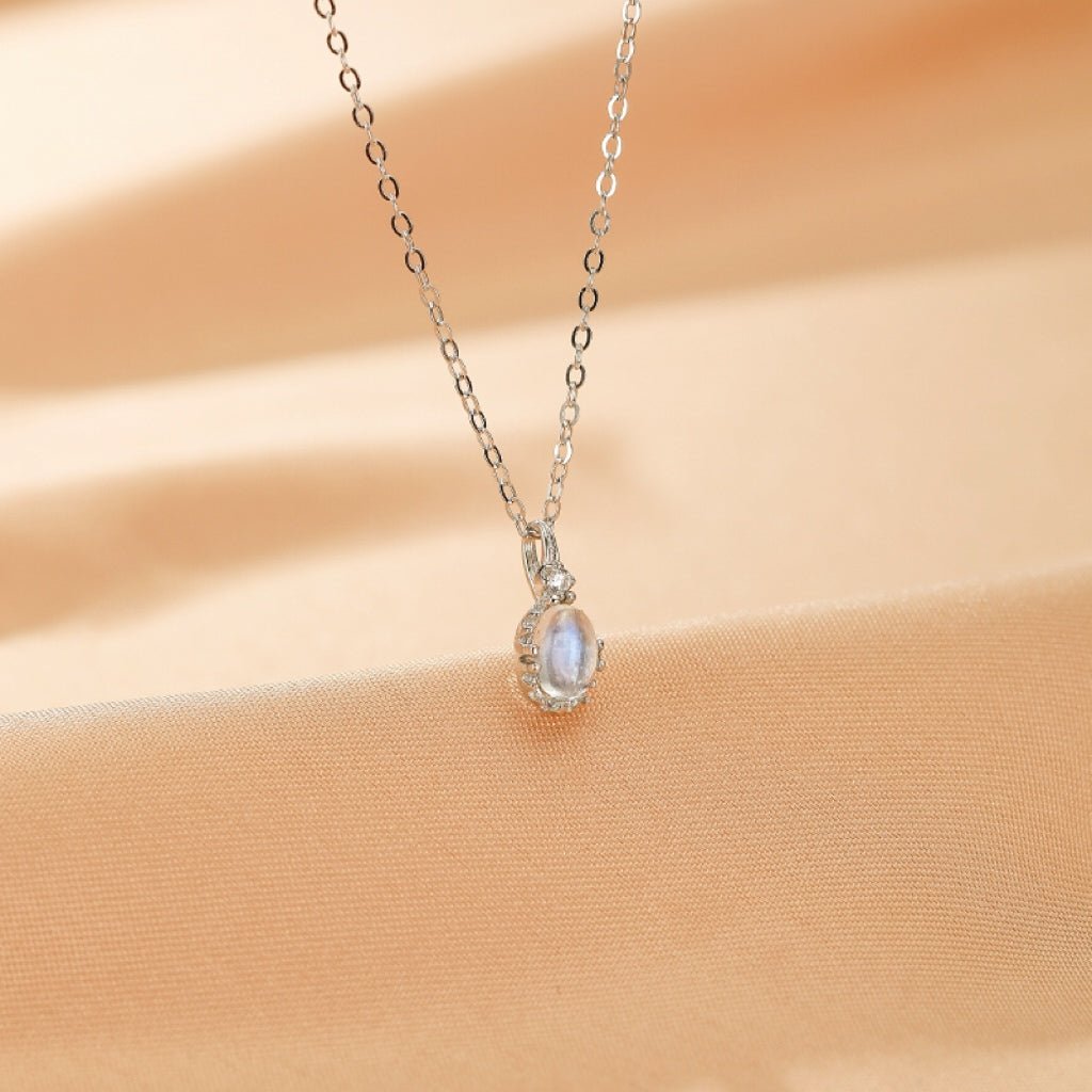Prêt pour un nouveau départ ? Collier Pierre de Lune Argent Plaqué Or - Biloria