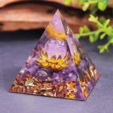 Pyramide Orgonite Lotus Améthyste – Renouveau Spirituel - Biloria