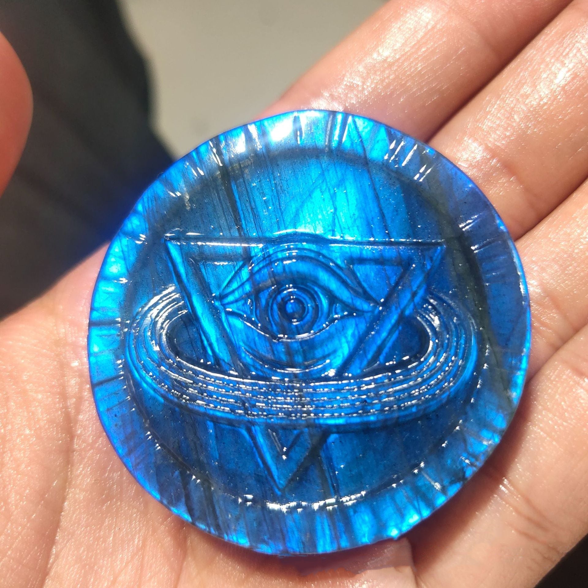 Sculpture Œil Oudjat Labradorite Protection - Biloria